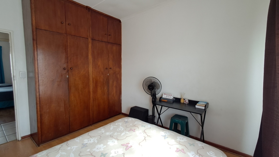 3 Bedroom Property for Sale in Louwville Western Cape